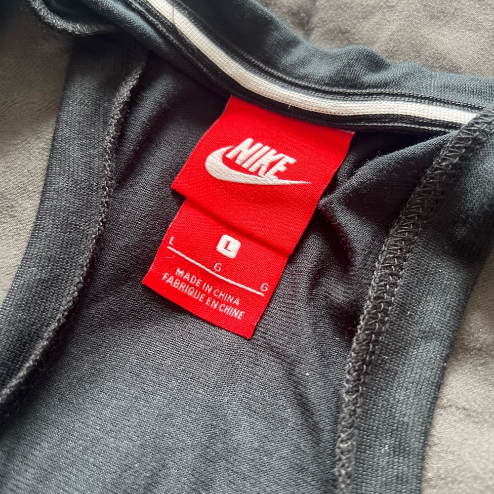Nike Workout Tank - Picture 5 of 5